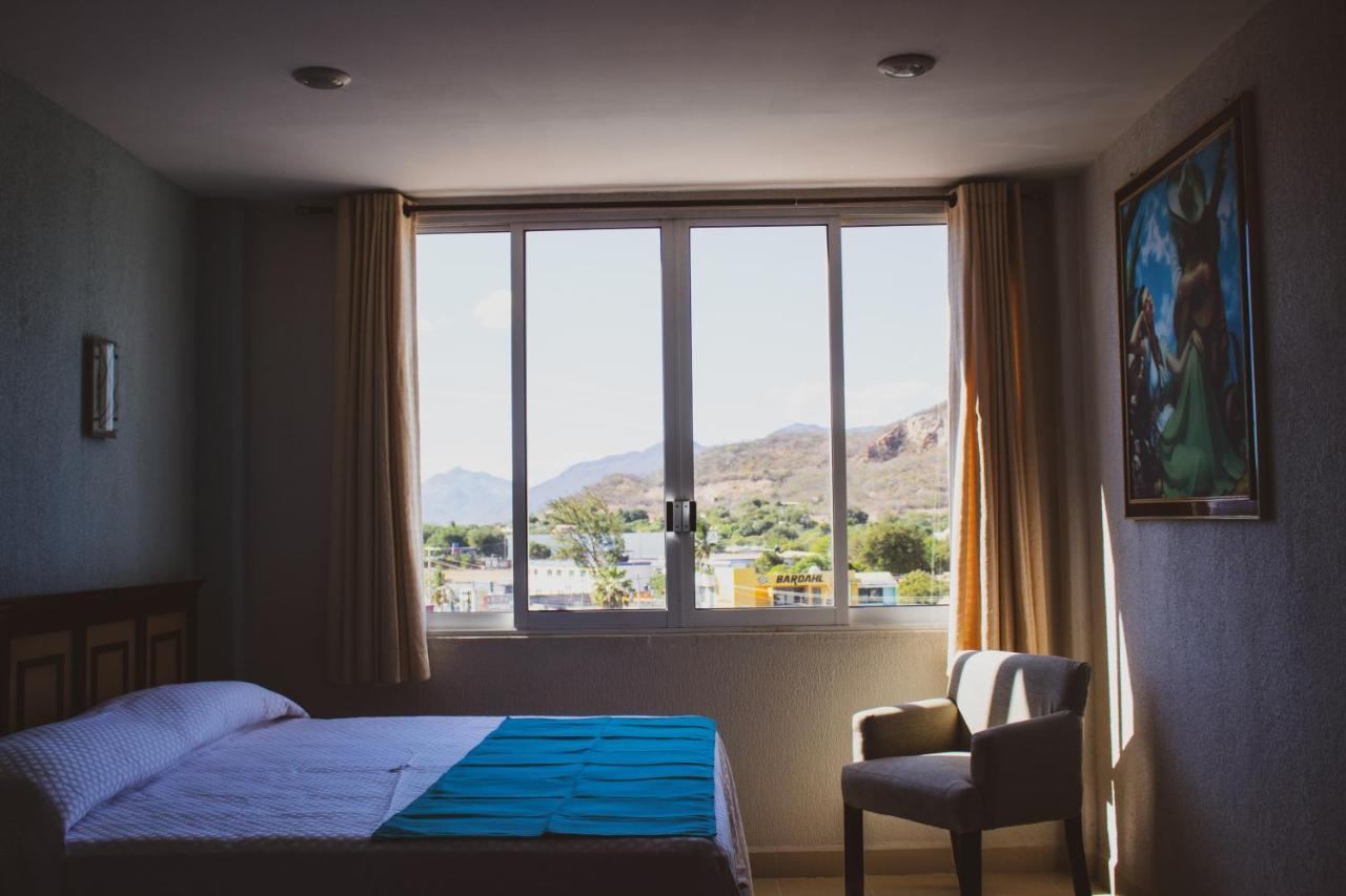 Hotel De La Pena Inn Santo Domingo Tehuantepec エクステリア 写真